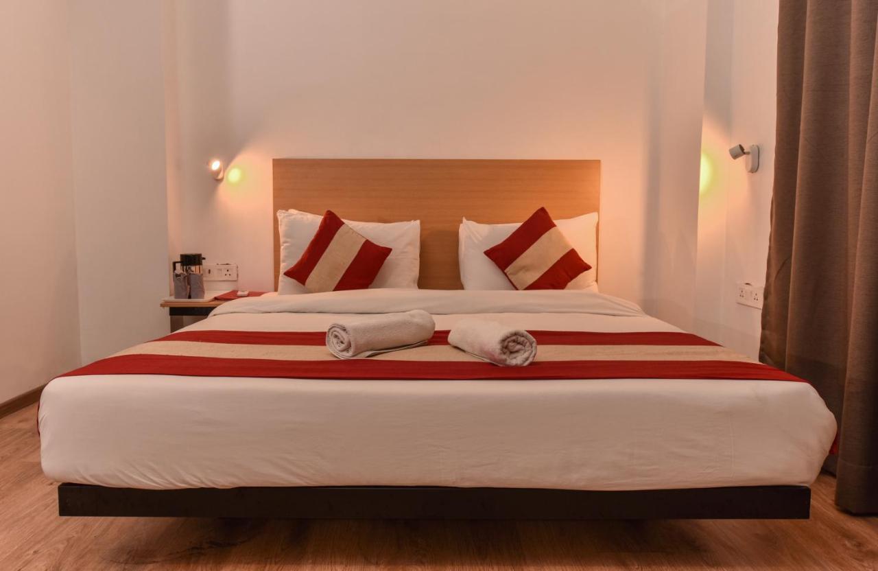 Hotel Red Saffron 뉴델리 외부 사진
