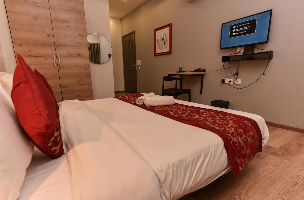 Hotel Red Saffron 뉴델리 외부 사진