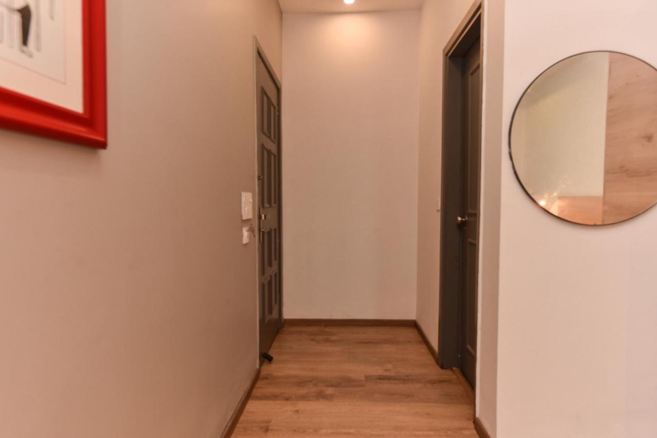 Hotel Red Saffron 뉴델리 외부 사진